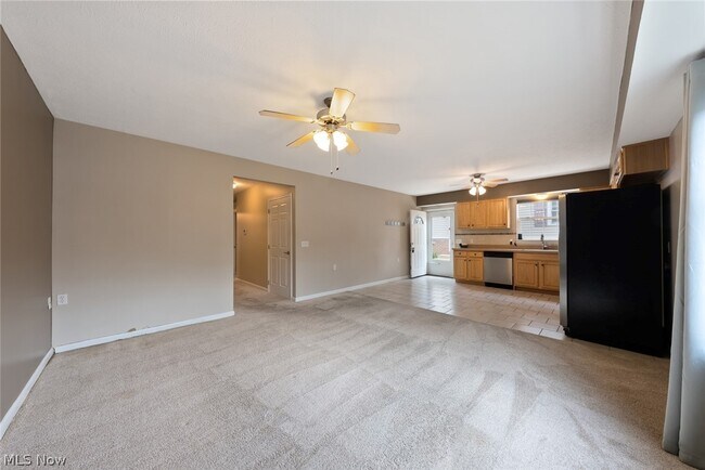 Building Photo - 11531 Riverview Ct
