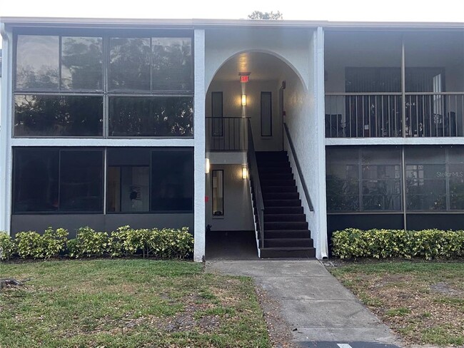 Building Photo - 954 Courtyard Ln
