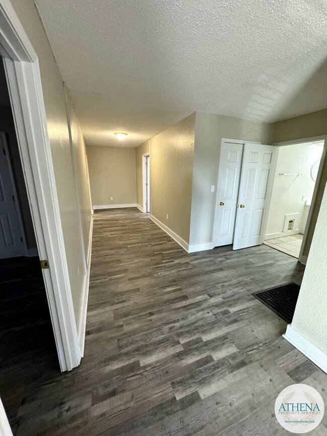 Building Photo - 225 N Sprigg St