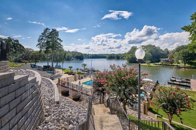 Building Photo - 98 Topsail Ct