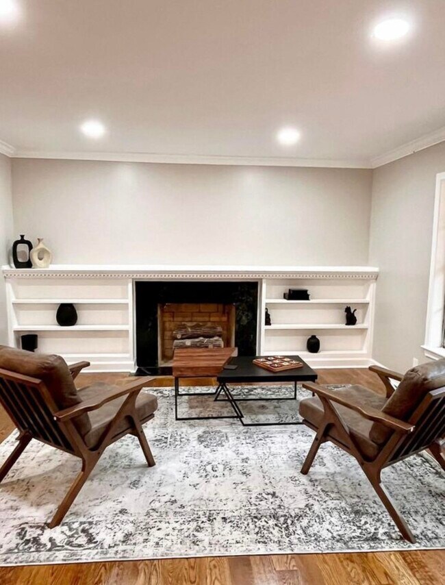 Building Photo - 1077 S Perkins Rd