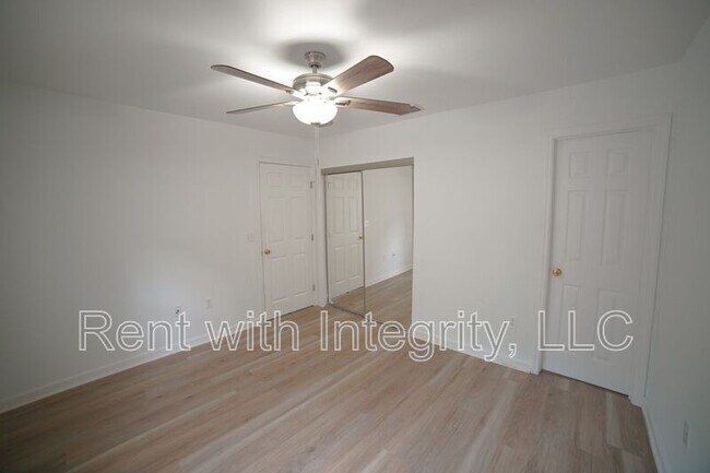 Building Photo - 1272 Cross Creek Cir