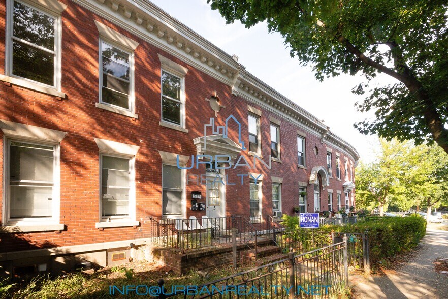 Exterior - 5 Wallingford Rd