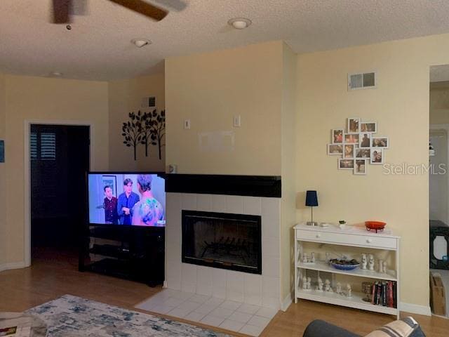 Building Photo - 1208 Clays Trail