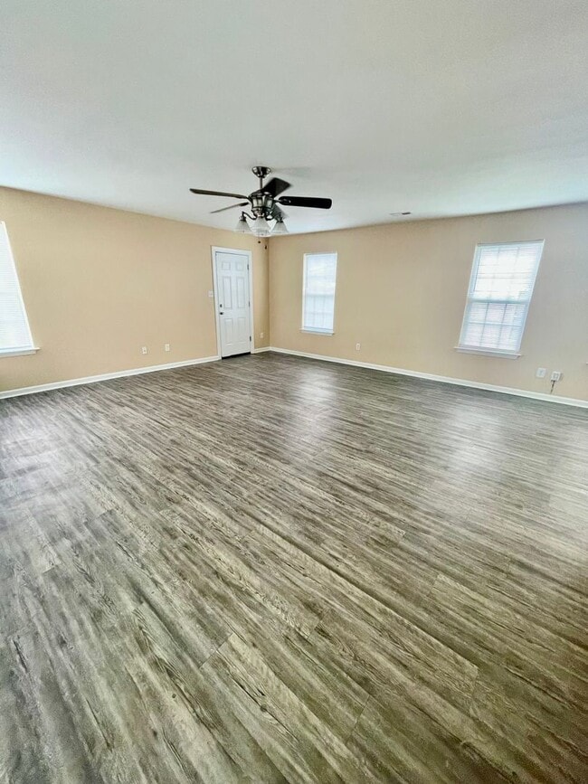 Building Photo - Welcome to this beautiful 4-bedroom, 2.5-b...