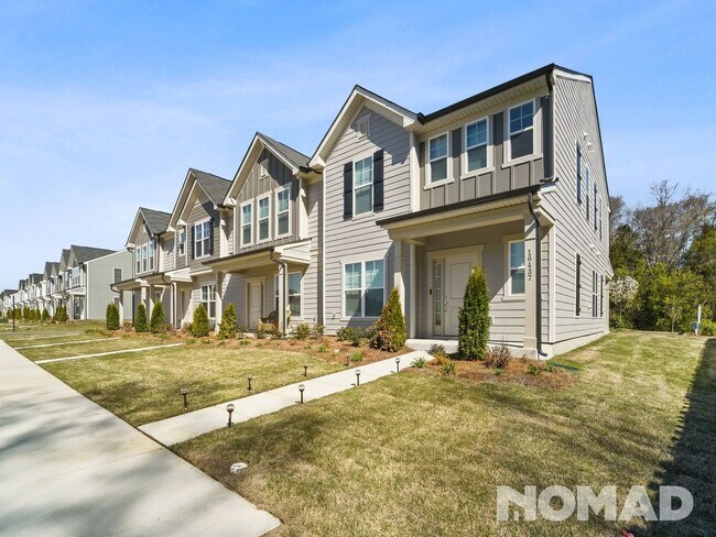 Building Photo - Spring deal : 500$ rewards for a 15 month rental lease - Elegant  3br/2.5 bath Townhome available...