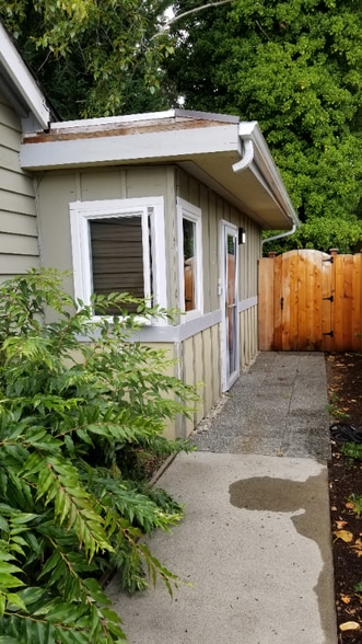 Building Photo - 14711 111th Pl NE