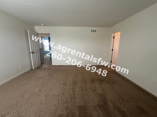 Building Photo - 4 Bedroom House - $400 off First Months rent