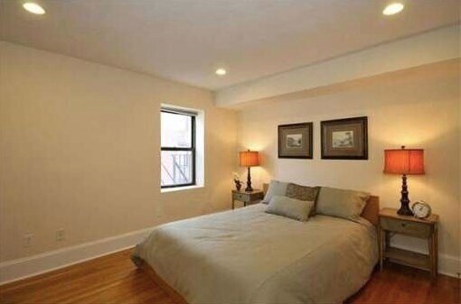 Building Photo - 495-497-497 Beacon St