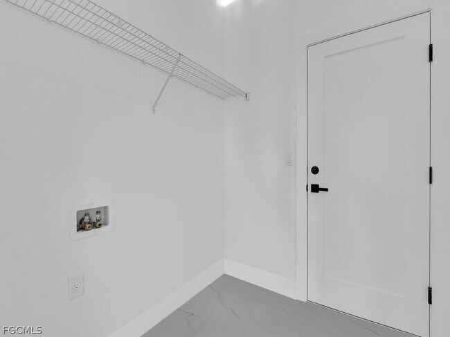 Building Photo - 1839 Lockhaven Ct