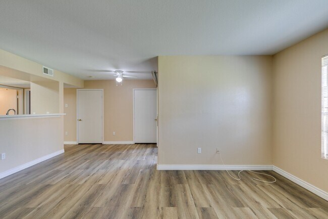 Building Photo - 2300 E Silverado Ranch Blvd
