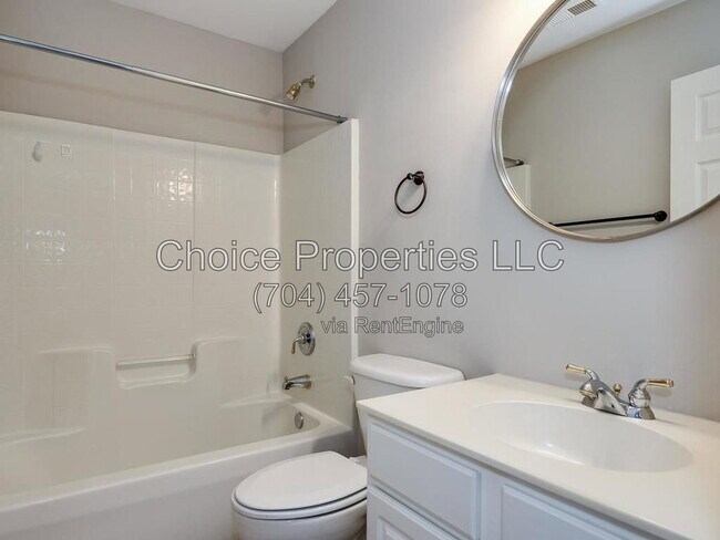 Building Photo - 14930 Ballantyne Village Way