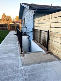 Building Photo - 4216 W 9th St