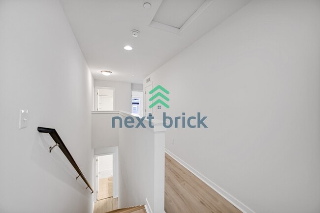 Building Photo - 3 Bed and 3 Bath Single Family Home is Available for Rent!