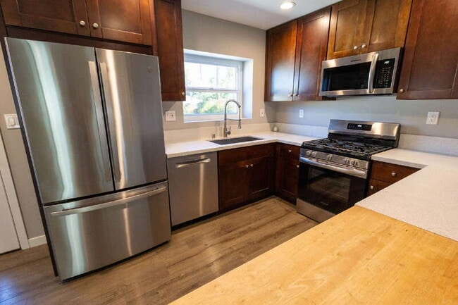 Building Photo - 4513 E Cervato St