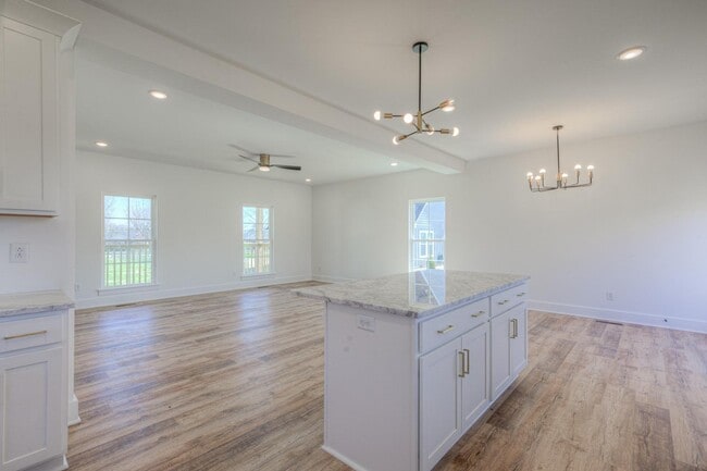 Building Photo - 1312 New Home Rd
