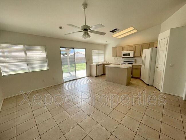 Building Photo - 79225 Laurie Ct