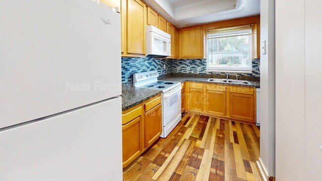 Building Photo - 11406 Bedford Oaks Dr
