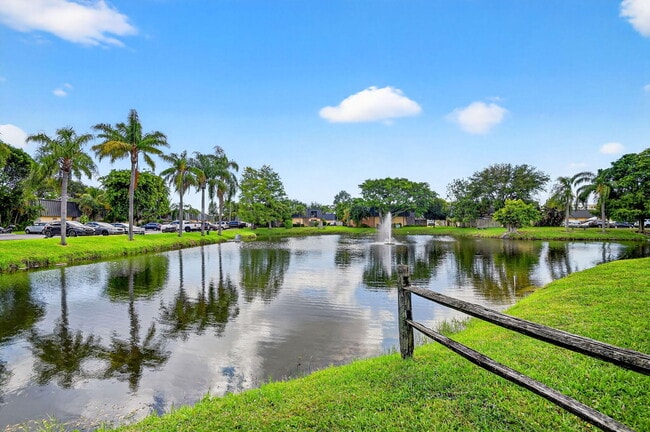 Building Photo - 2494 Waterside Dr