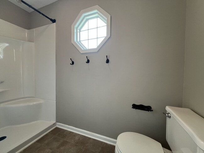 Building Photo - Spacious 5-Bedroom Home on Over Half an Ac...