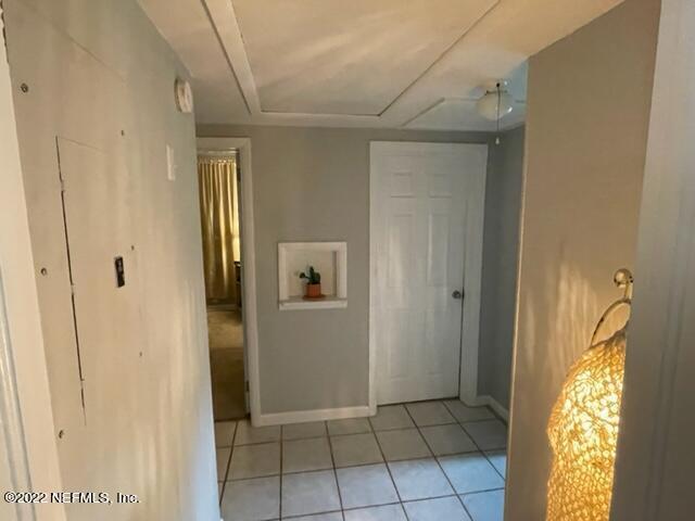 Building Photo - 10412 Skycrest Dr N