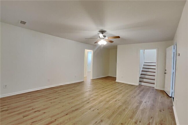 Building Photo - 530 Alcovy Springs Dr SE