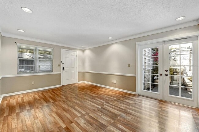 Building Photo - 2833 Orange Tree Cir N