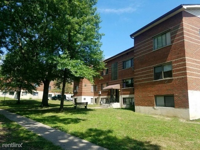 Building Photo - 1215 Elberta Cir