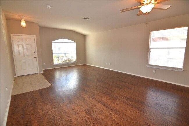 Building Photo - 2626 Pearson Way