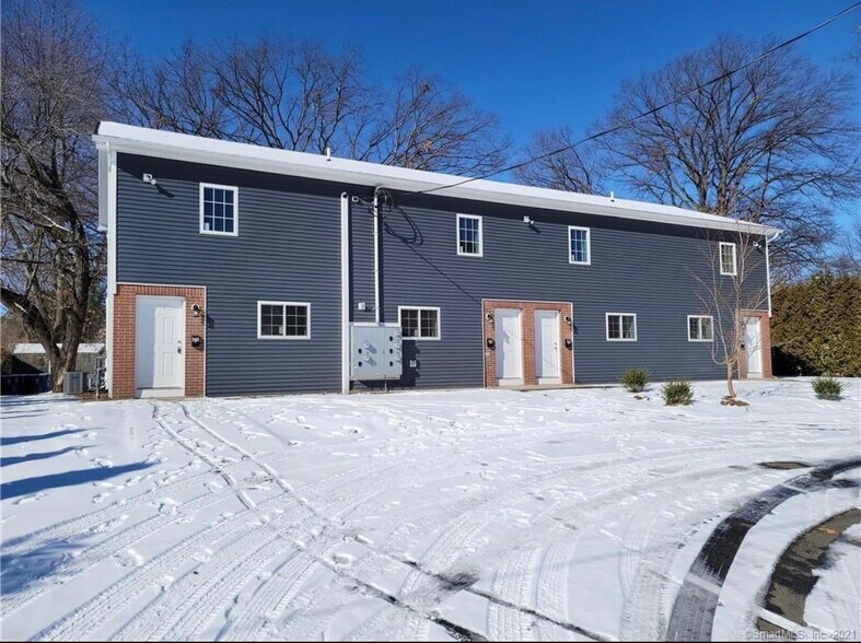 Primary Photo - 29 Russell Ave