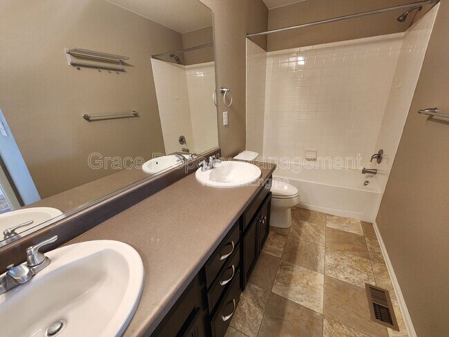 Building Photo - 17022 Lipan St