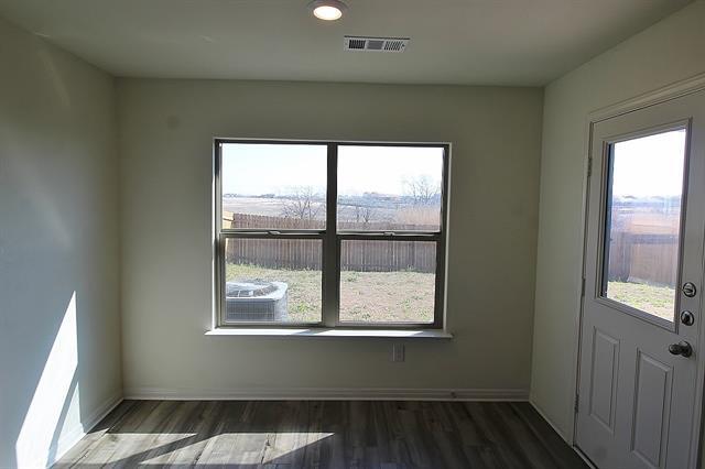 Building Photo - 233 Liberty Ln