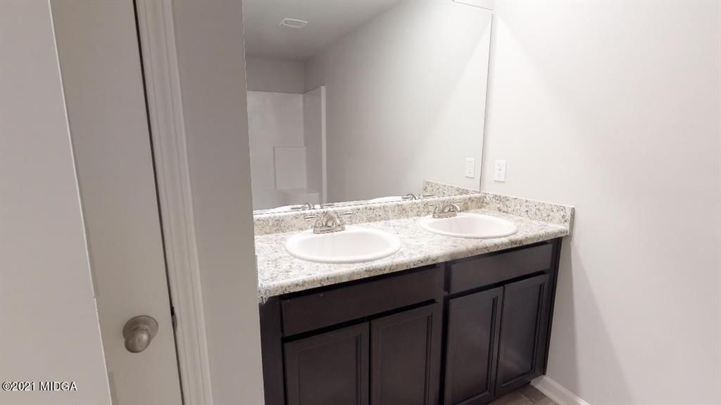 Building Photo - 178 Goodall Woods Dr