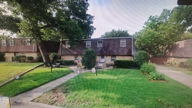 Front - 7608 Bridges Ave