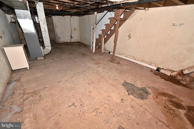 Building Photo - 3031 N Lee St