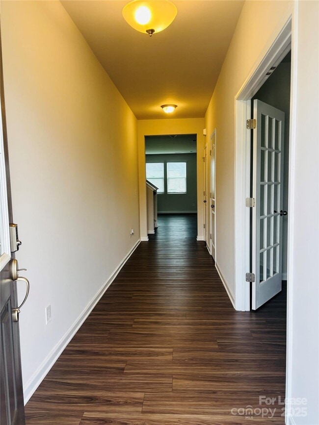 Building Photo - 3147 Cheyney Park Dr