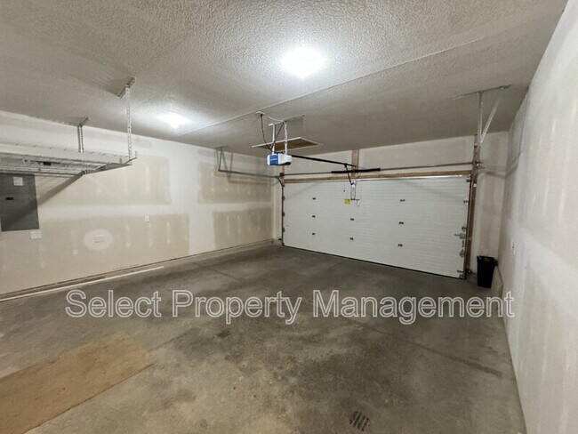 Building Photo - 2239 Rittenhouse Pl