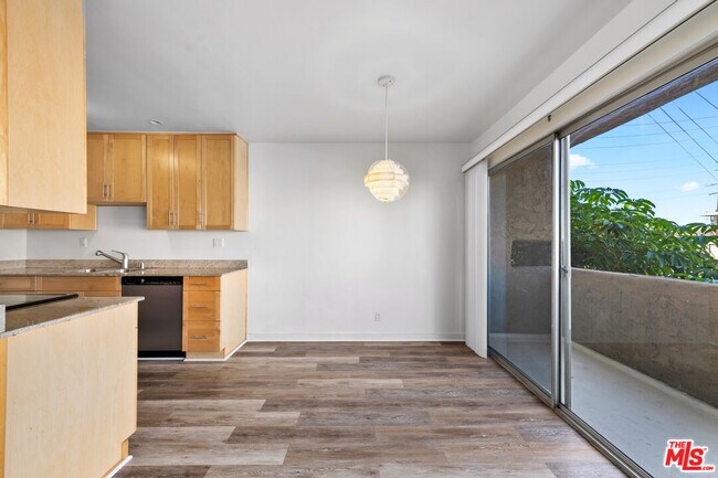 Building Photo - 11670 Iowa Ave