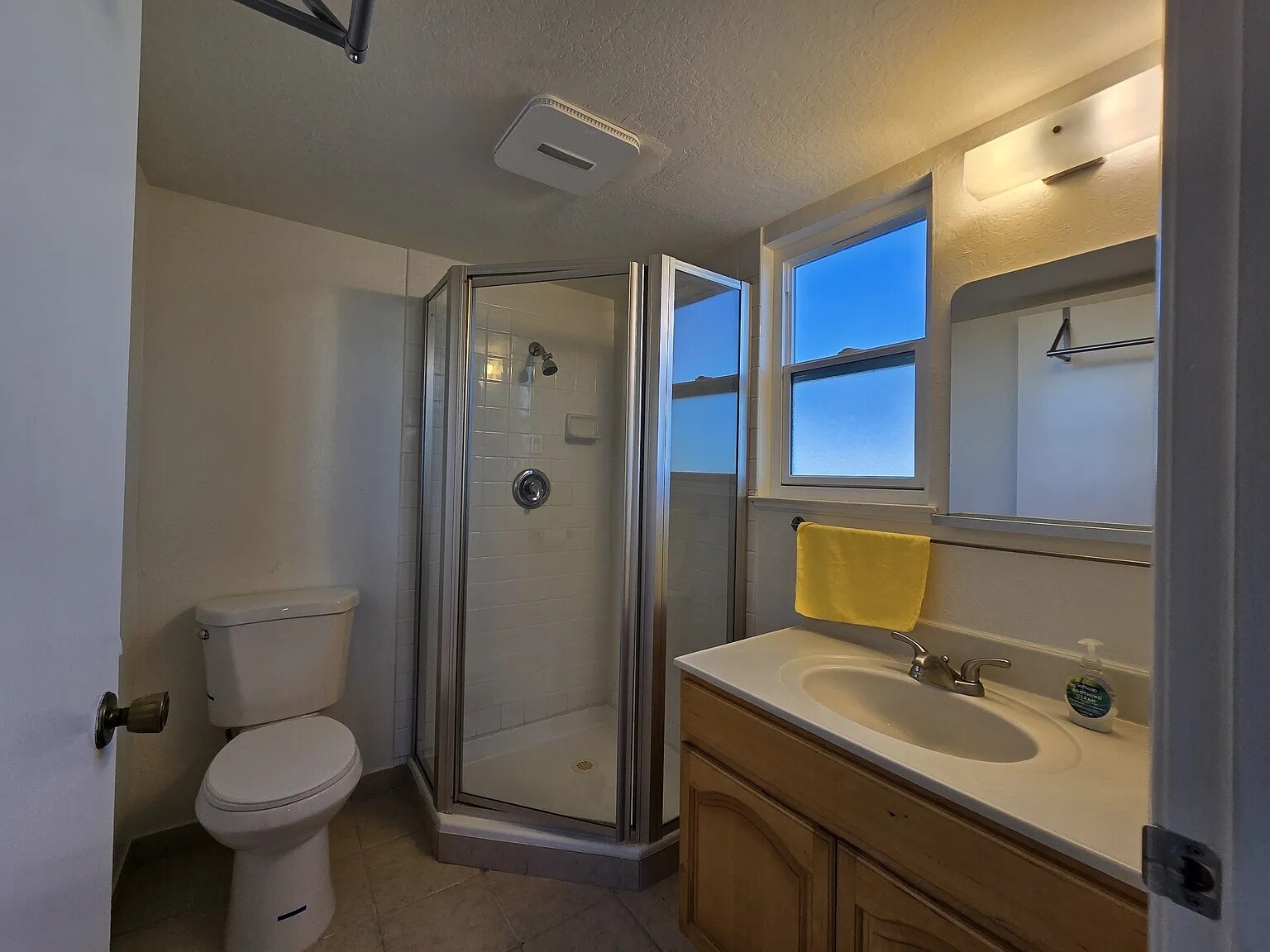 Building Photo - 14583 Doolittle Dr