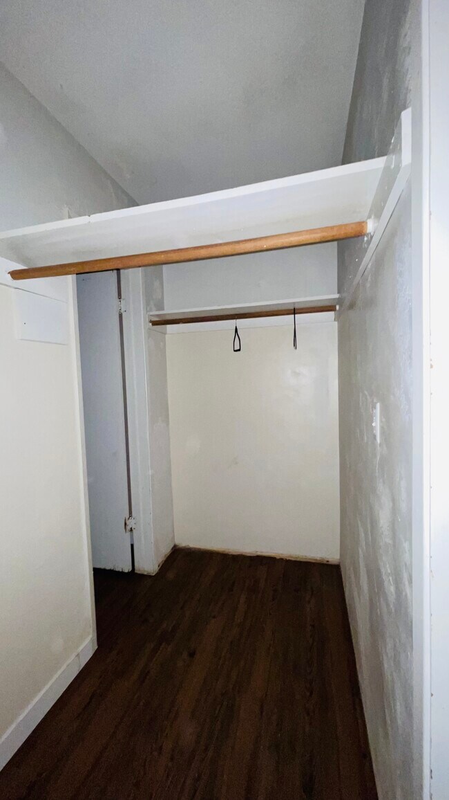 Building Photo - 27295 Vista Ave