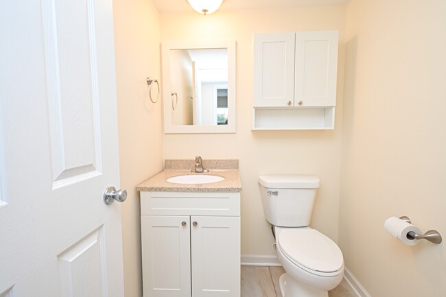 Building Photo - 4328 Villa Dr