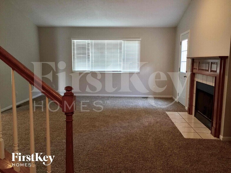 Building Photo - 254 Truro Ct