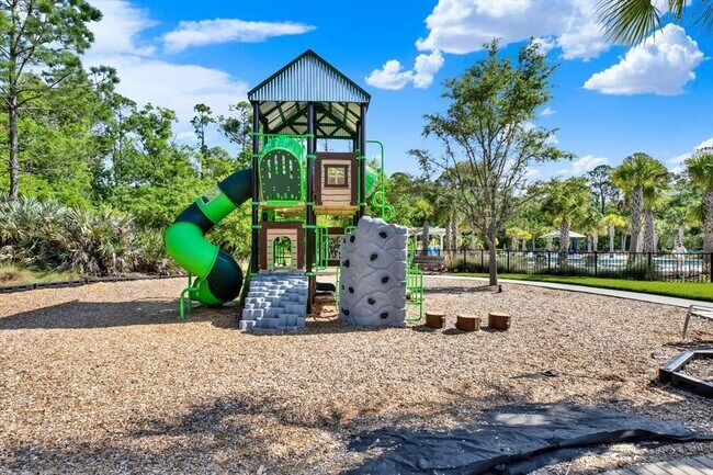 Building Photo - 16930 Storyline Dr