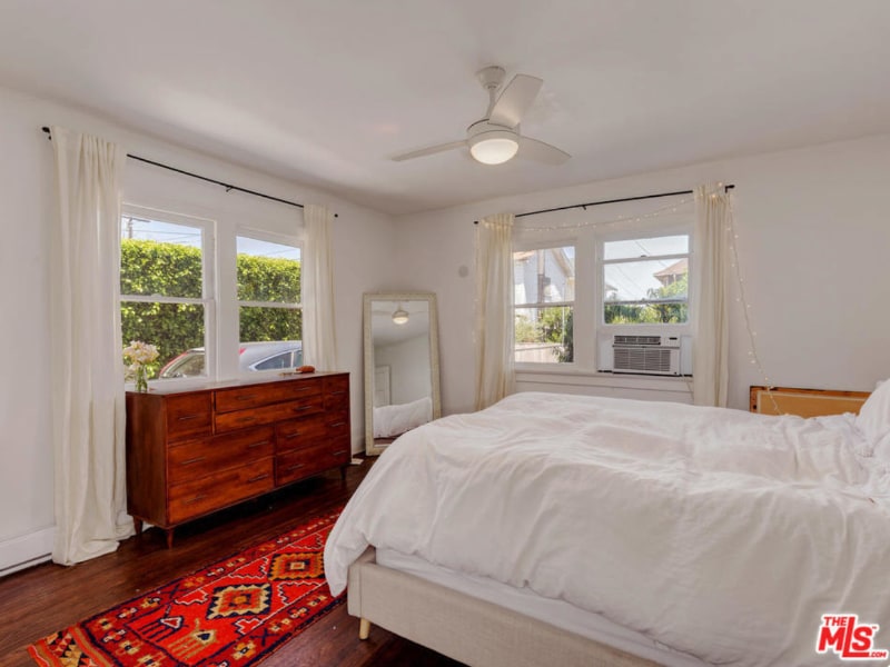 Building Photo - 2345 W 21st St