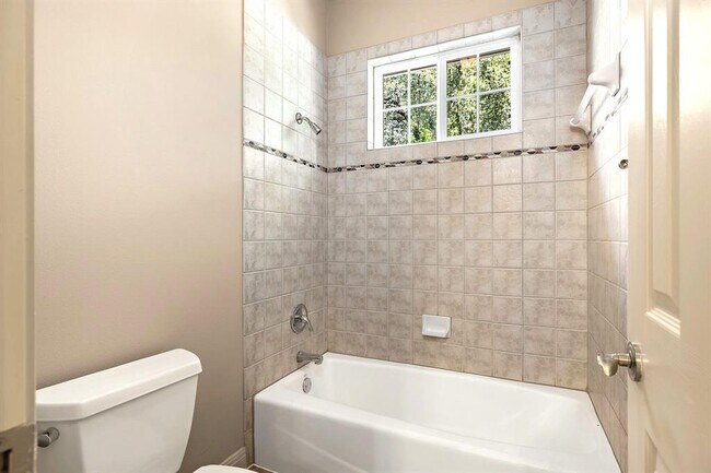 Building Photo - 3508 Red River St