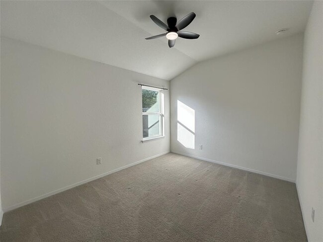 Building Photo - 2201 Vicksburg Cove