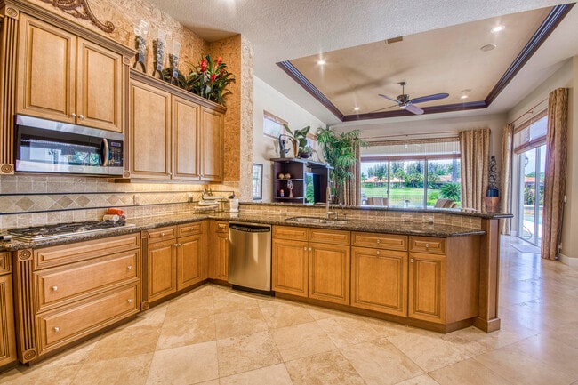 Building Photo - 7049 Isla Vista Dr