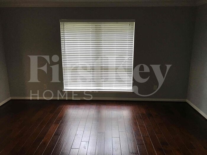 Building Photo - 11715 Parkriver Dr