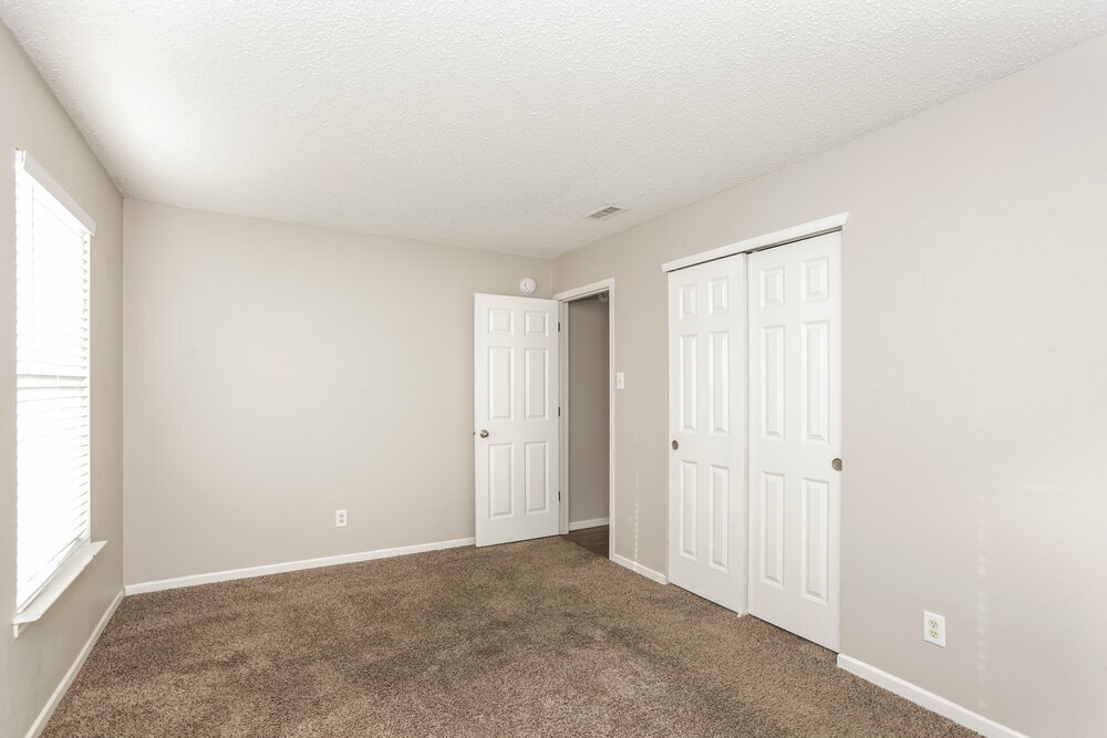 Building Photo - 6906 W Dover Pl