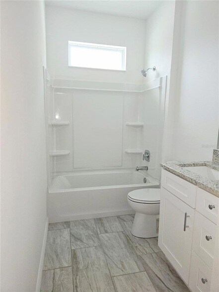 Building Photo - 39 Catalina Ct